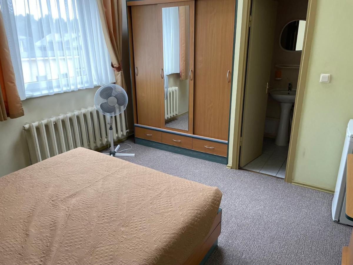 Medziotoju Kiemelis Hotel Palanga Bagian luar foto