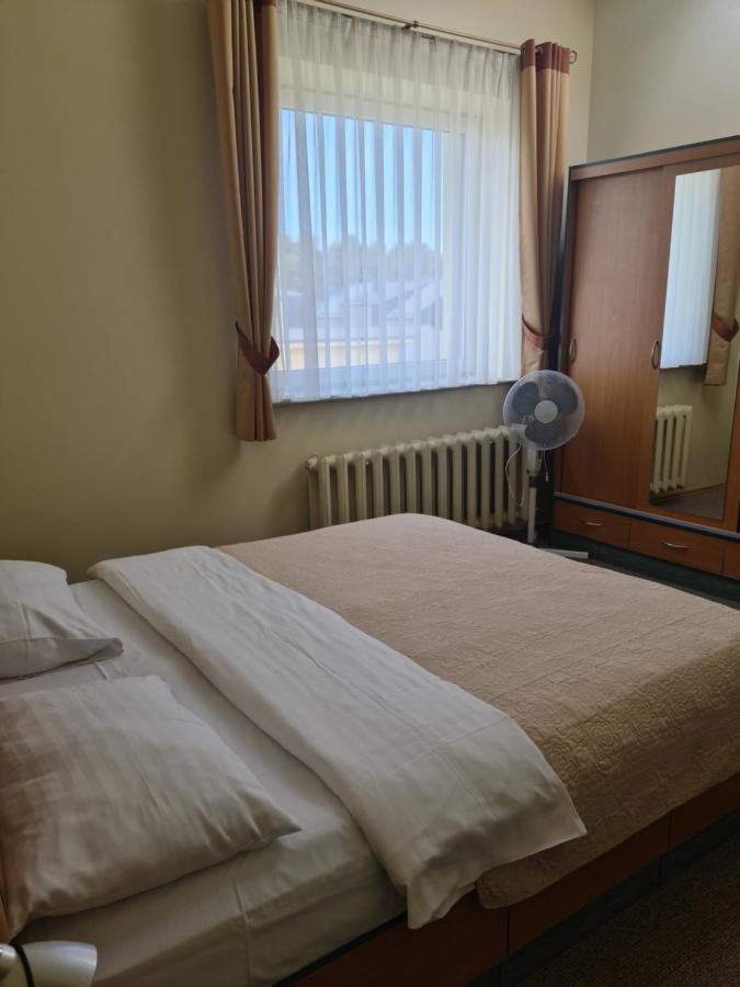 Medziotoju Kiemelis Hotel Palanga Bagian luar foto