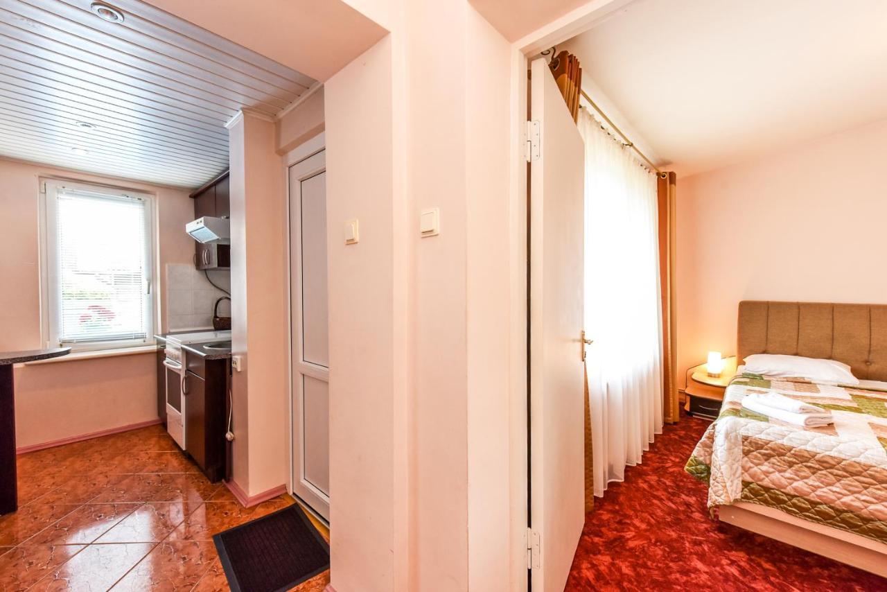 Medziotoju Kiemelis Hotel Palanga Bagian luar foto